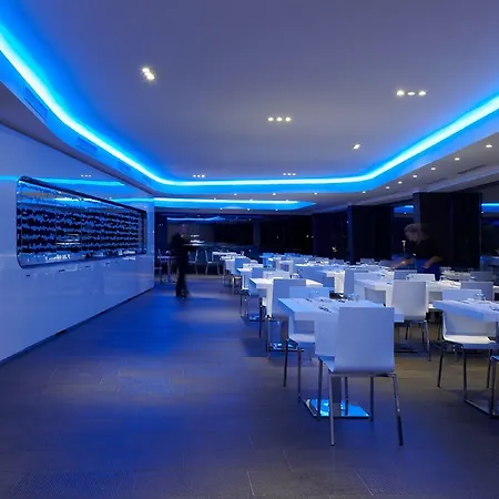 埃尔科莱港口酒店 酒店